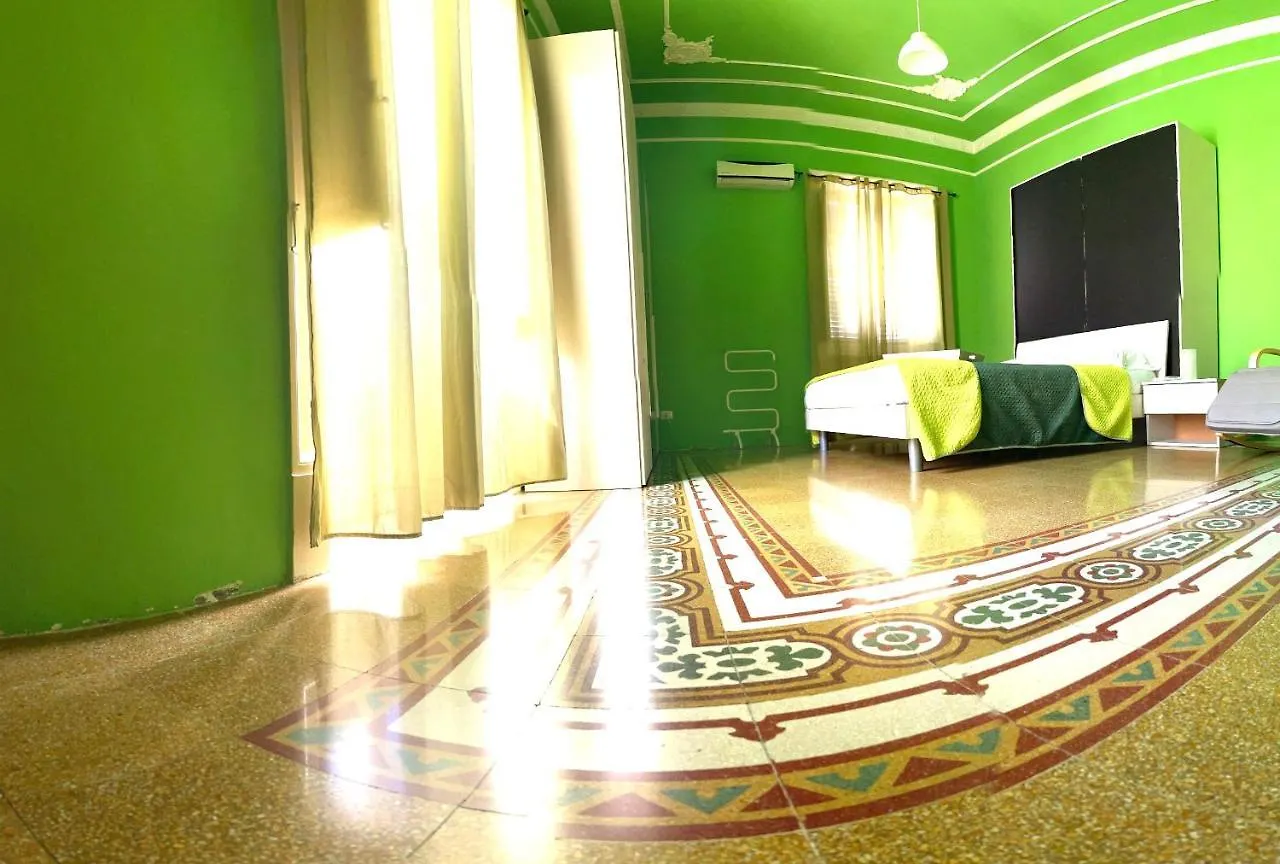 Boheme B&B Al Centro Di Palermo 2*,  Italy